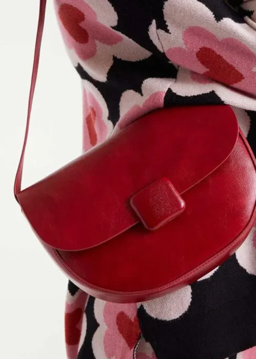 Bolso de hombro rojo